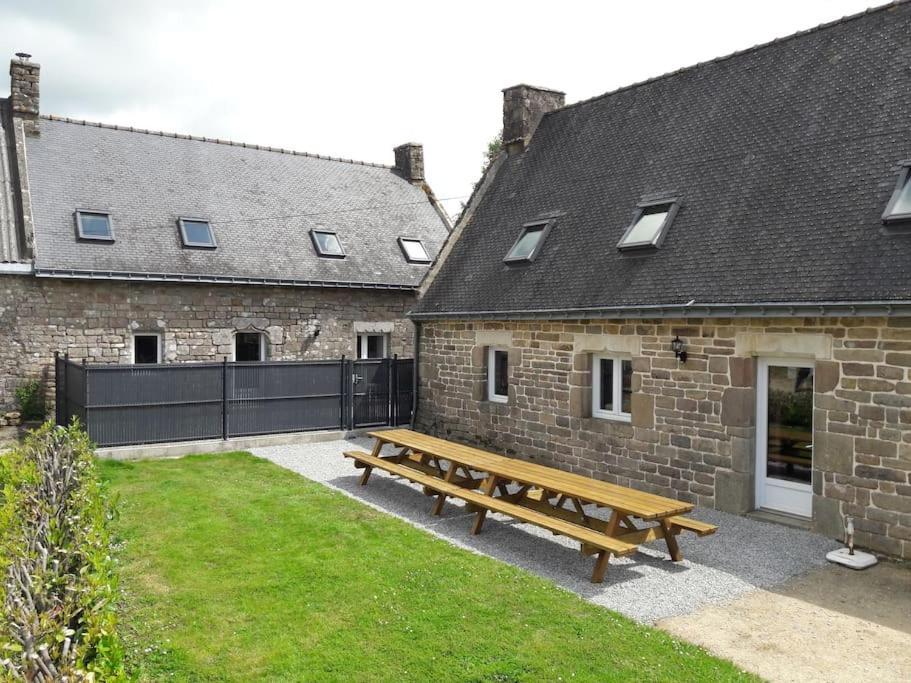 Domaine Des Lauriers 20 Couchages Villa Languidic Exterior photo